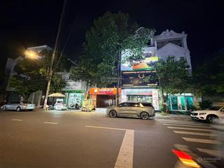 Chính chủ bán cần bán căn nhà 2 tầng mt kinh doanh tại mt d1 khu dân cư phú hoà  nay p.phú lợi,hcm
