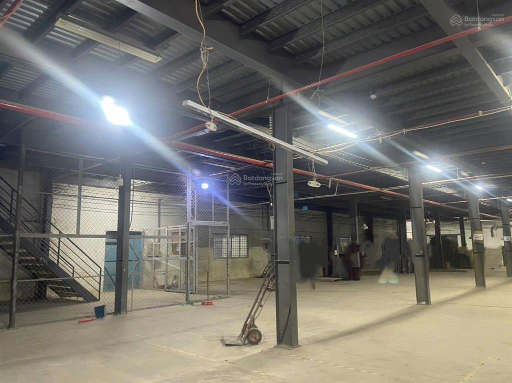 Chính chủ gửi bán nhà xưởng 1800m2 trong khu công nghiệp việt hương vsip 1 bình dương giá 19 tỷ