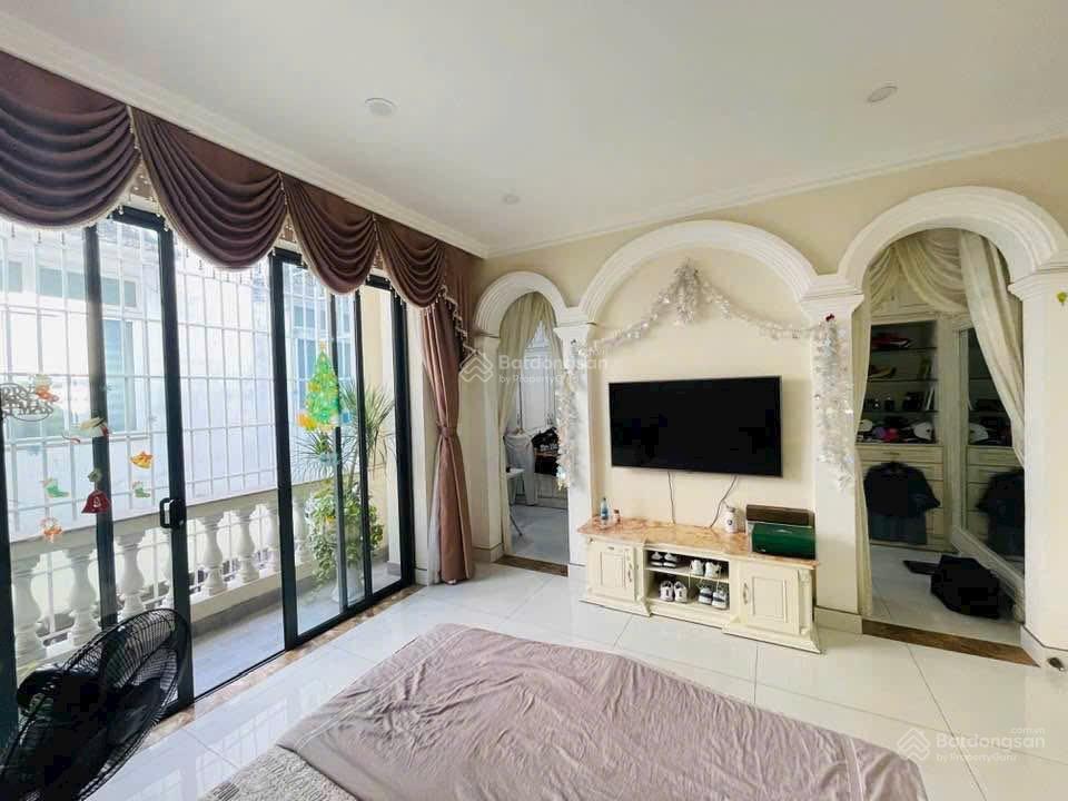 Bán biệt thự khu nhà giàu kdc hiệp thành 3  thủ dầu một, bình dương đối diện trường petruky