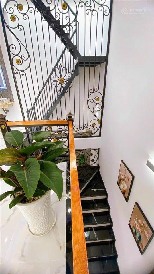 Chính chủ bán gấp căn nhà biệt thự mini nhánh 288 huỳnh văn luỹ gần vòng xoay hiệp thành 3