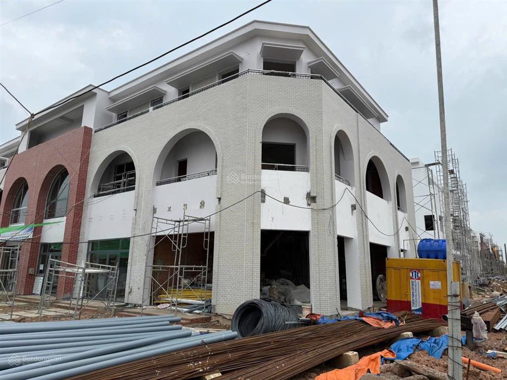 Dự án green city trung tâm thành phố mới bình dương nhà 4 tầng 0933 626 ***