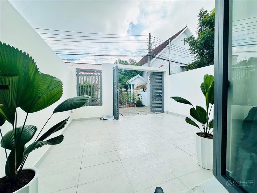 Bán căn nhà biệt thự mini tại p. chánh nghĩa, thủ dầu một giá chỉ 4,5 tỷ còn thương lượng