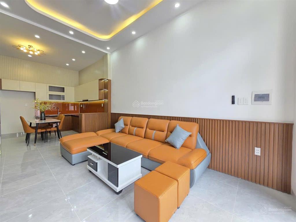 Bán nhà mới 100% tại nhánh ô tô thông lê hồng phong, trung tâm phú lợi, thủ dầu một