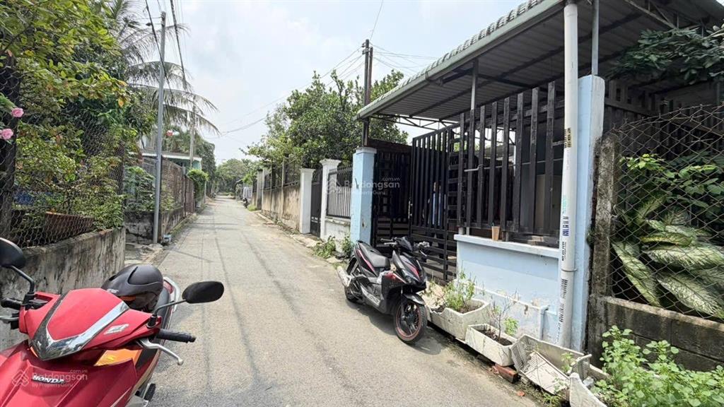 Bán nhà hiệp thành  thủ dầu một giá 2 tỷ 880 đường nhựa 5m