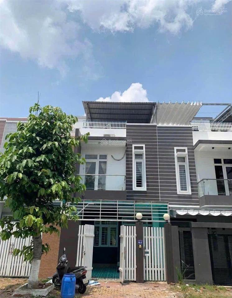 Nhà 3 tầng kdc hiệp thành 3, thủ dầu một, bình dương giá có 4 tỷ 9