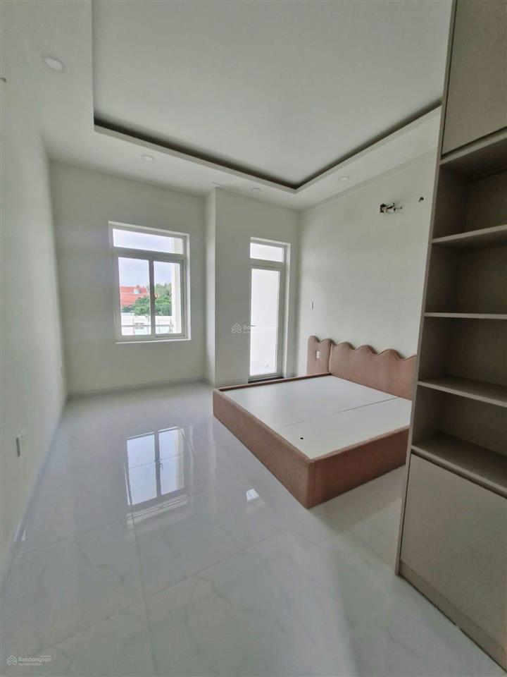 Chính chủ cần bán gấp nhà 1/ huỳnh văn lũy  phú lợi, thủ dầu một, cách 30m giá 2 tỷ 980