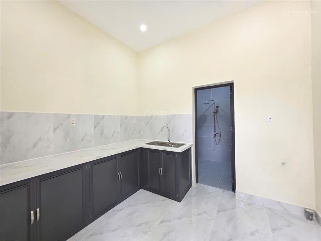 Bán căn góc 2 mt đường số 5 kdc hiệp thành 1  p. phú lợi  tp hcm mới 100%