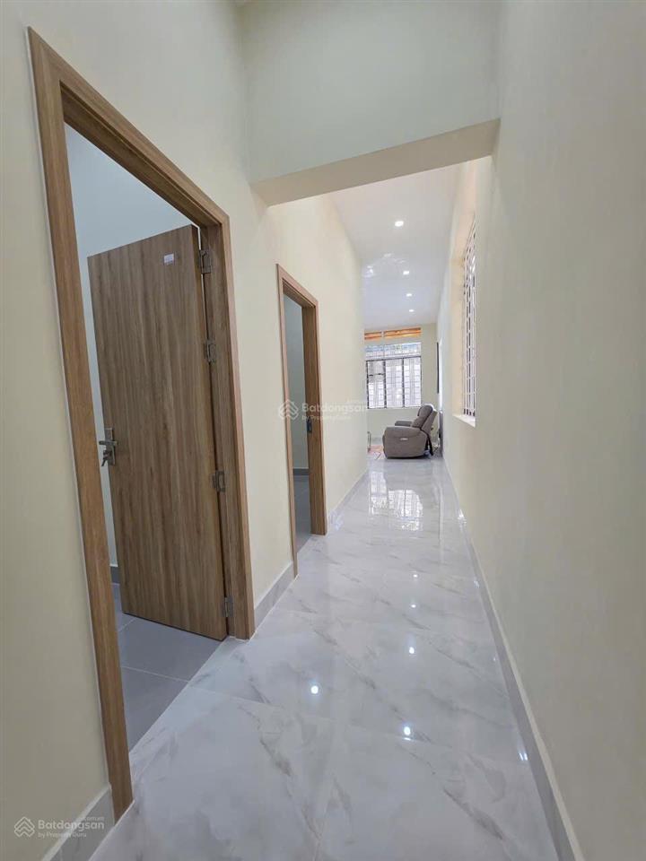 Bán căn góc 2 mt đường số 5 kdc hiệp thành 1  p. phú lợi  tp hcm mới 100%