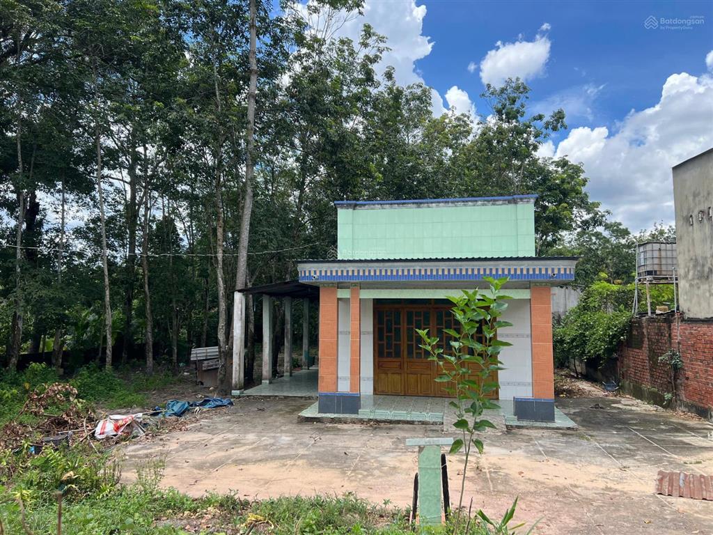 Bán nhà vườn nghỉ dưỡng  giá tốt trong khu vực, chưa tới 2.5 triệu/m2 !