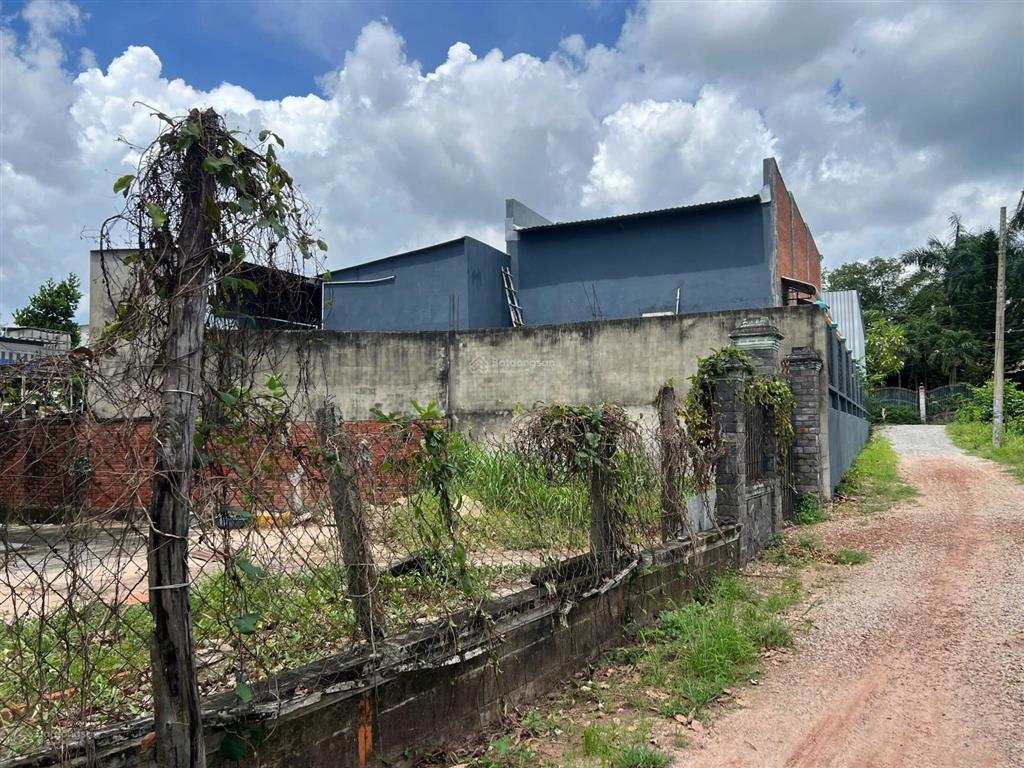 Bán đất tại đt 749, hẻm thanh tuyền 144, 1,4 tỷ, 588 m2, 100m2 thổ cư, nhiều tiện ích, tốt đẹp