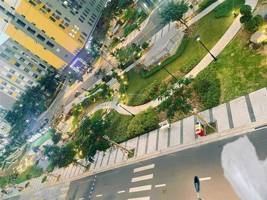 Cho thuê căn hộ full nội thất mới 100% làng đại học  bcons city