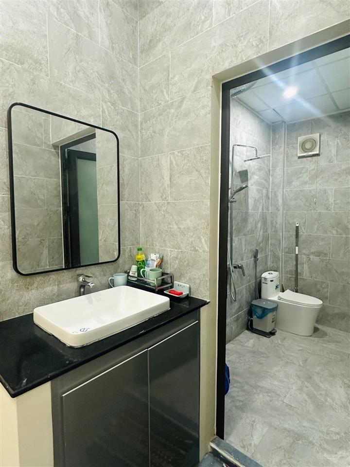 Cho thuê nhà mới full nội thất mặt tiền trịnh khắc lập, tp đà nẵng