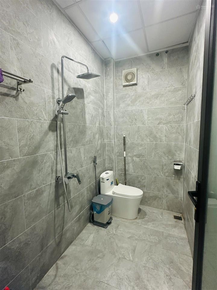Cho thuê nhà mới full nội thất mặt tiền trịnh khắc lập, tp đà nẵng