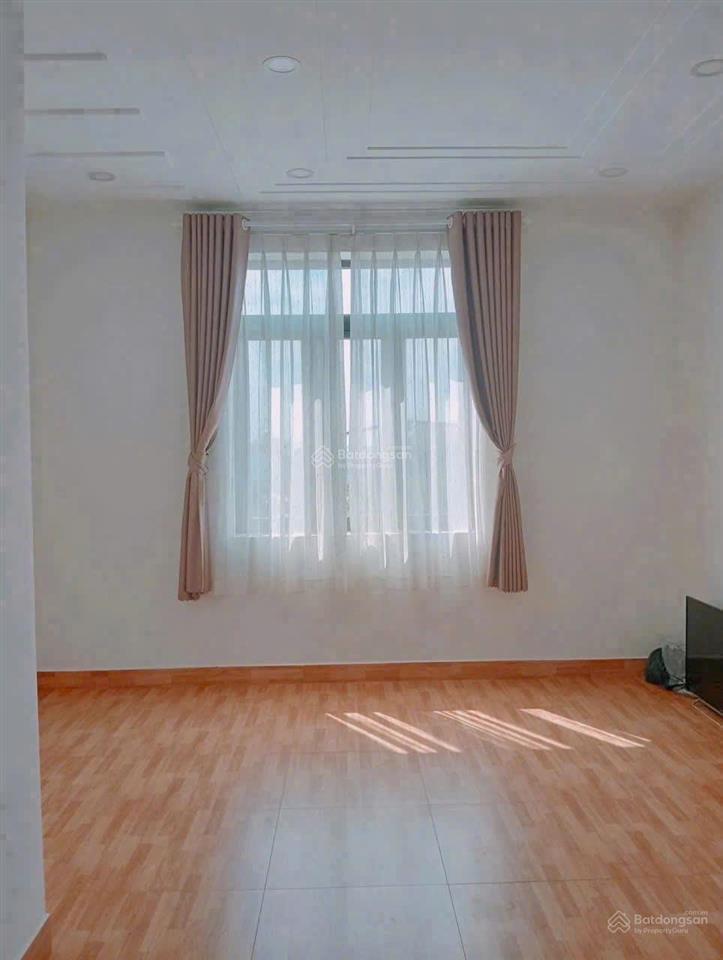 Bán gấp căn biệt thự siêu xinh kề công viên cây xanh mát