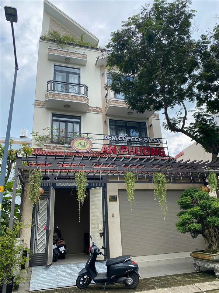 Bán gấp căn biệt thự siêu xinh kề công viên cây xanh mát