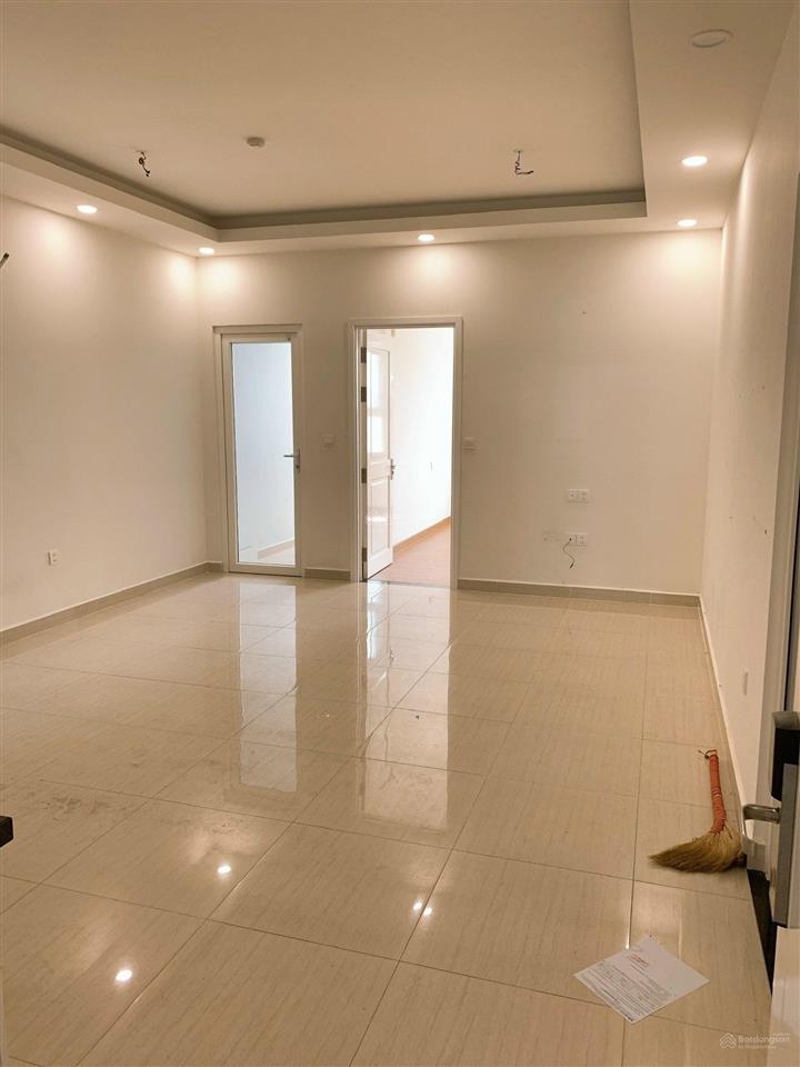 Chính chủ bán căn hộ moonlight boulevard 1pn 1wc, giá 2,5 tỷ, tặng nội thất cơ bản,  0933 654 ***