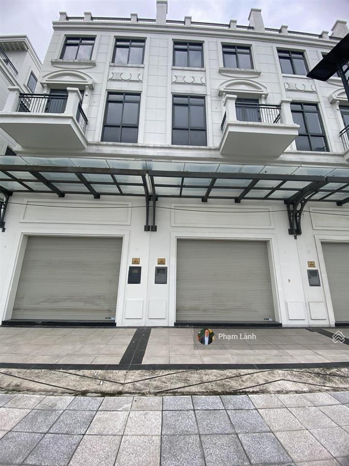 Bán cặp shophouse song hành lakeview city 10x20m ( 5 tầng) 700m2 sàn xây dựng giá chỉ 58 tỷ.