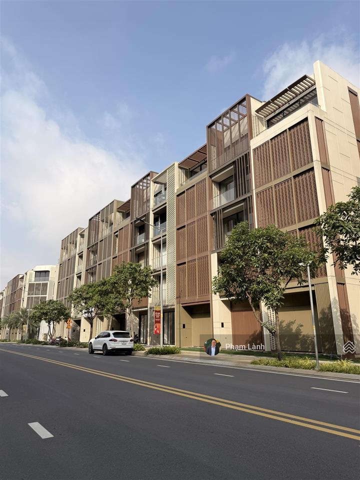 Bán cặp nhà phố the global city 10x19m đường 20m giá chỉ 79 tỷ.  0916 592 ***