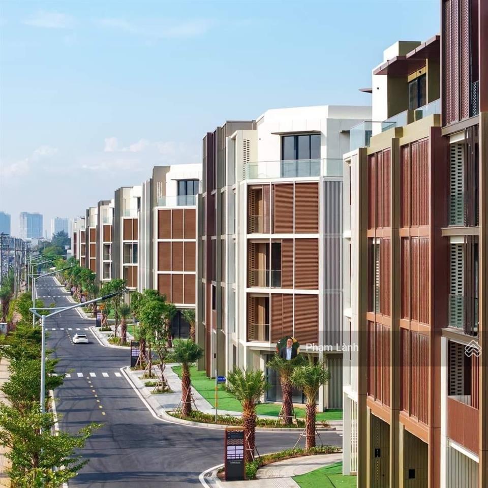Bán cặp nhà phố the global city 10x19m đường 20m giá chỉ 79 tỷ.  0916 592 ***