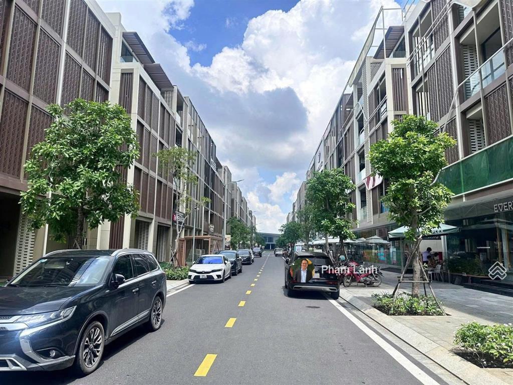 Bán cặp nhà phố the global city 10x19m đường 20m giá chỉ 79 tỷ.  0916 592 ***
