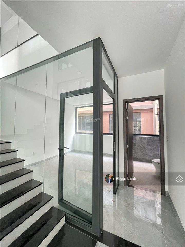 Cho thuê shophouse the global city 5x19m giá 55 triệu hoàn thiện cơ bản đẹp, có thang máy, 5 tầng