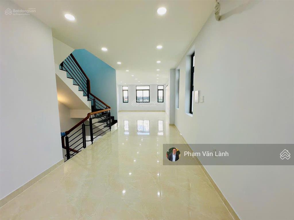 Cho thuê shophouse mặt tiền song hành lakeview city 1 trệt 4 lầu, giá chỉ 29tr/tháng.  0916 592 ***