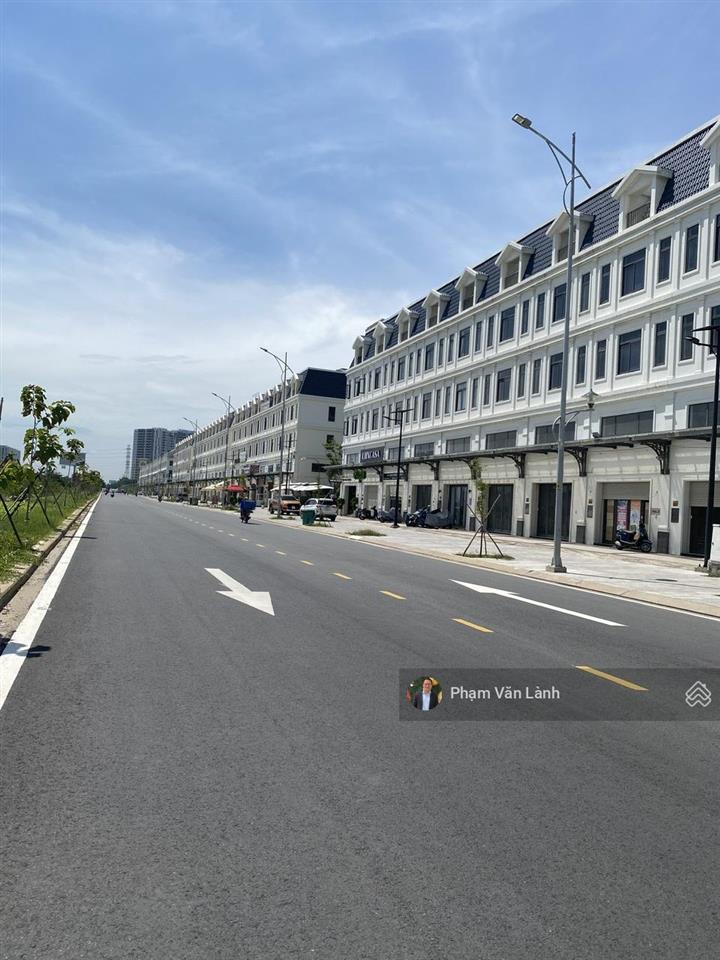 Cho thuê shophouse mặt tiền song hành lakeview city 1 trệt 4 lầu, giá chỉ 29tr/tháng.  0916 592 ***