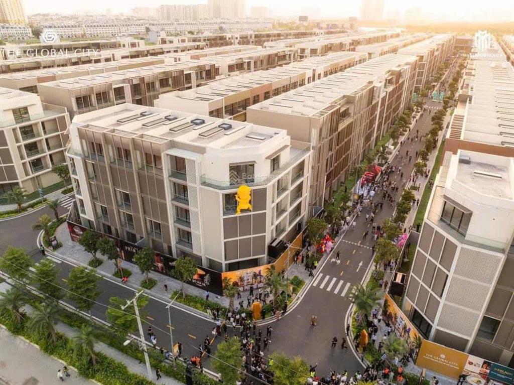 Bán nhanh trong tuần nhà phố the global city 5 tầng 346,56m2 giá chỉ 31 tỷ.  0916 592 ***
