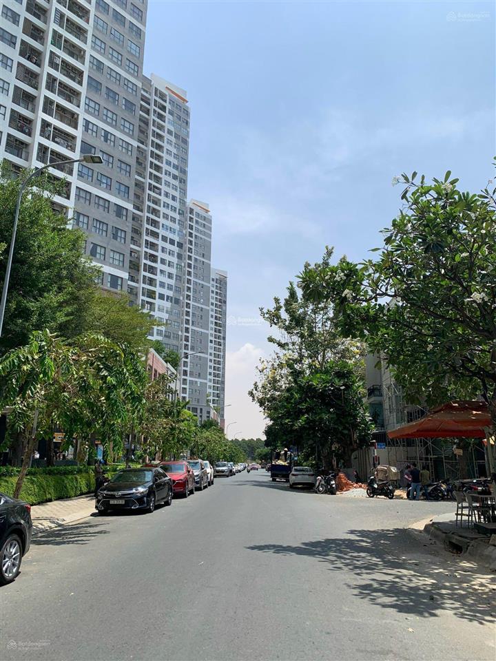 Cho thuê nhà góc 2 mặt tiền đường 51 kdc văn minh, 6,4x18m (hầm 4 lầu) hoàn thiện có thang máy