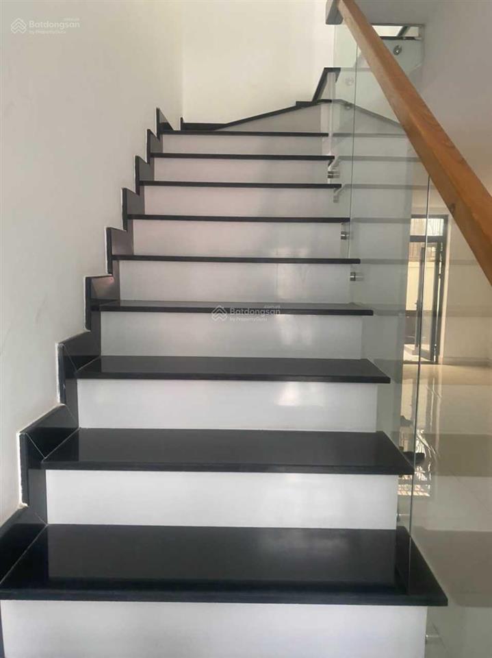 Cho thuê shophouse lakeview city mặt tiền song hành 380m2 vào kinh doanh ngay giá chỉ 45 triệu