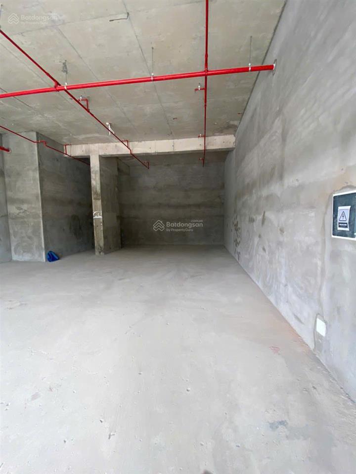 Hiếm có căn shophouse 2 tầng 120m2 ngay sảnh cư dân tháp v2 giá chỉ 60tr/tháng.  0916 592 ***