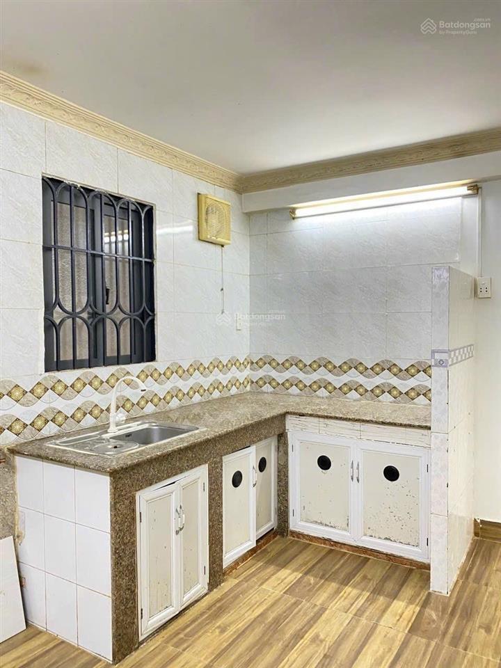 Nhà đúc 4x10m lê hoàng phái p17 gò vấp  1 trệt 1 lửng 3 lầu  hẻm ô tô 12 triệu