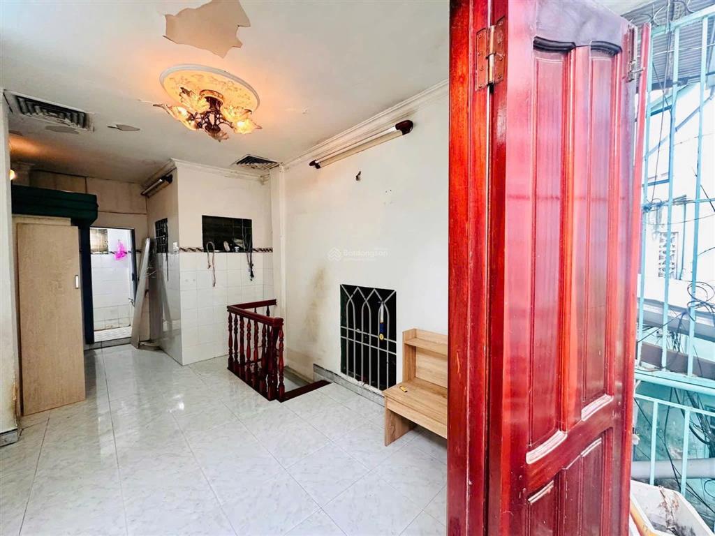 Giảm nhanh 300 triệu bán gấp nhà trung tâm p.5, gò vấp