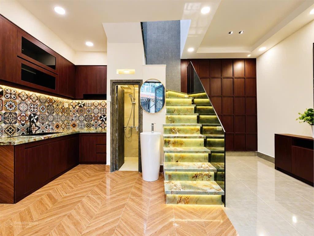Cực hiếm nhà đẹp phong cách full nội thất dương quảng hàm gò vấp