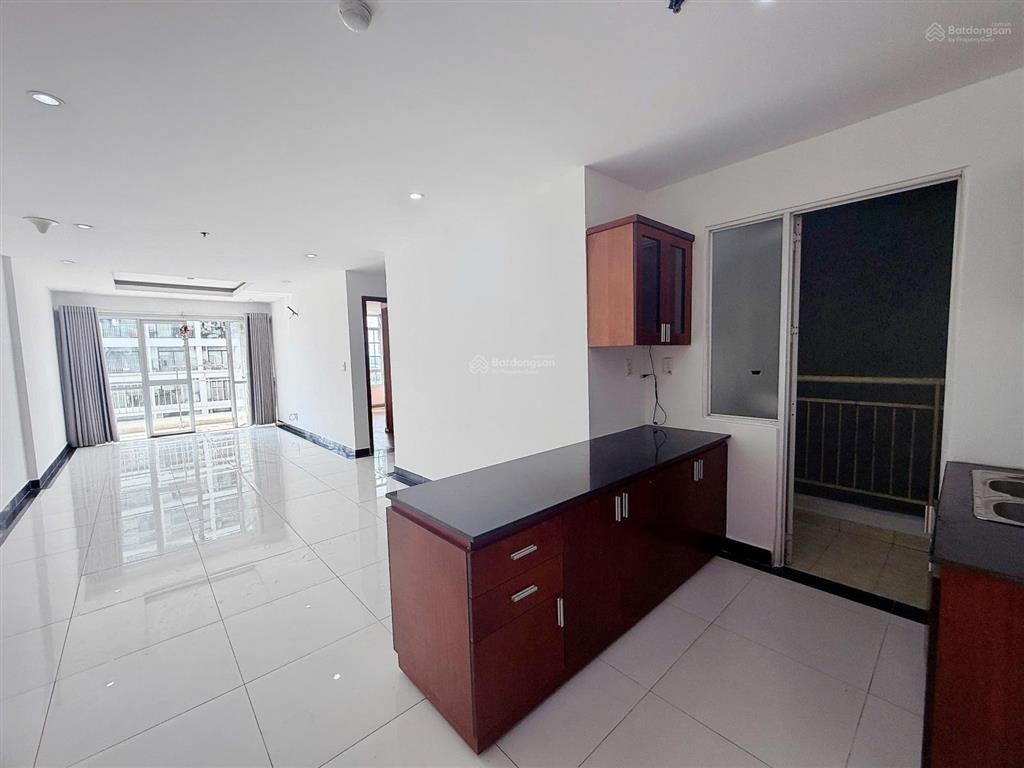 Bán căn hộ giai việt  tạ quang bửu, phường chánh hưng, tphcm. dt 82m2, 2pn, 2wc, tầng cao