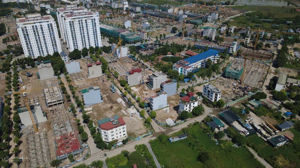 6,7 tỷ liền kề b1.4 lk2109 100m2 đường 14m 4,5 tầng xây thô ở ngay. 0888 662 ***
