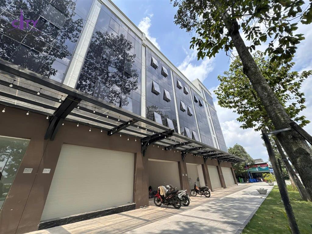 Bán shophouse the oasis riverside  trục thương mại trung tâm, mặt tiền vành đai 4, giá 3,95 tỷ