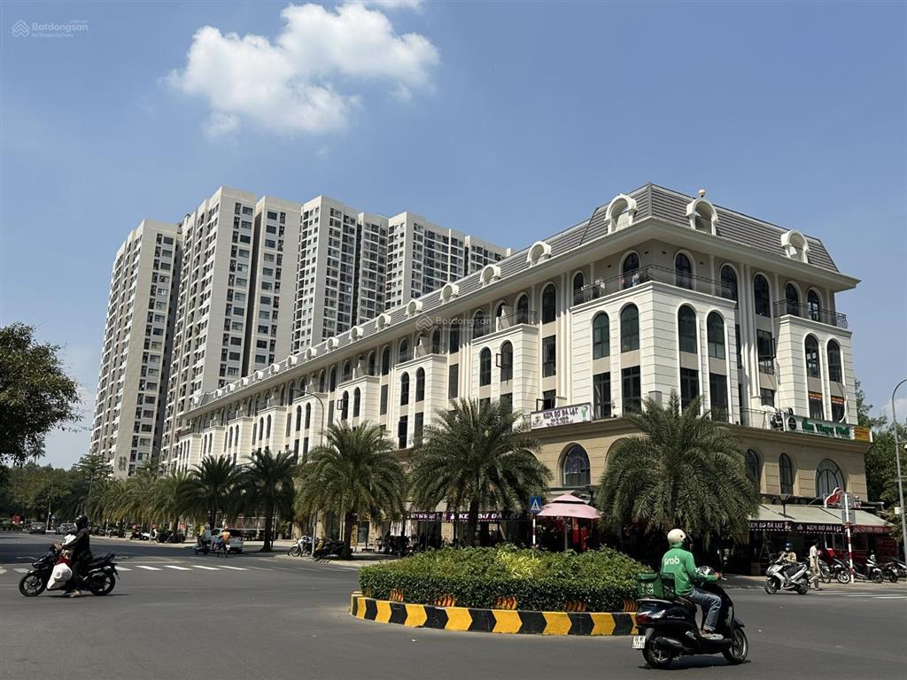 Cho thuê nhà phố thương mại vinhomes grand park giá từ 31 triệu/tháng