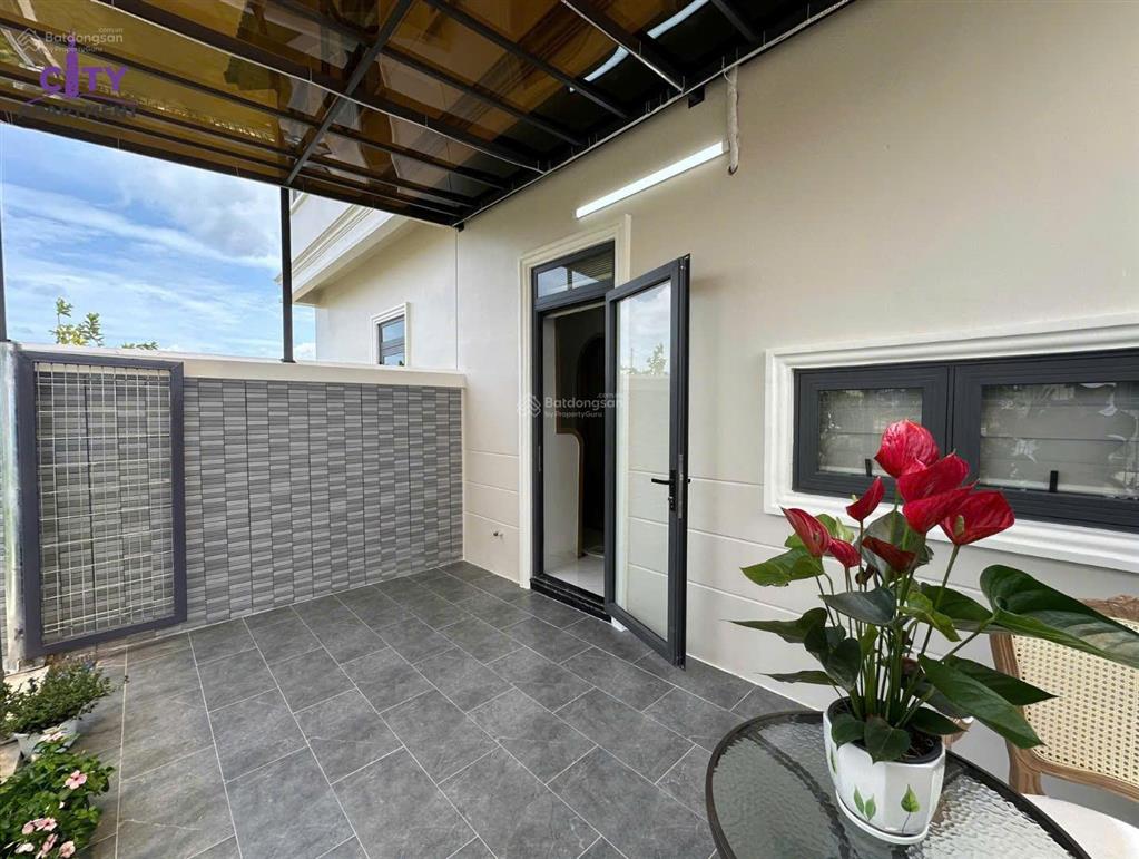 Bán nhà liền kề vườn the oasis riverside  khu đô thị ven sông đẳng cấp, giá chỉ 2,** tỷ