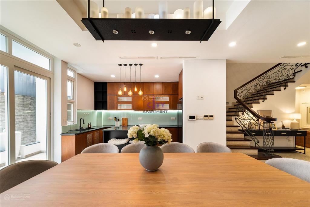 Cho thuê biệt thự saigon pearl ven sông đường d8 | không gian sống đẳng cấp giữa lòng thành phố
