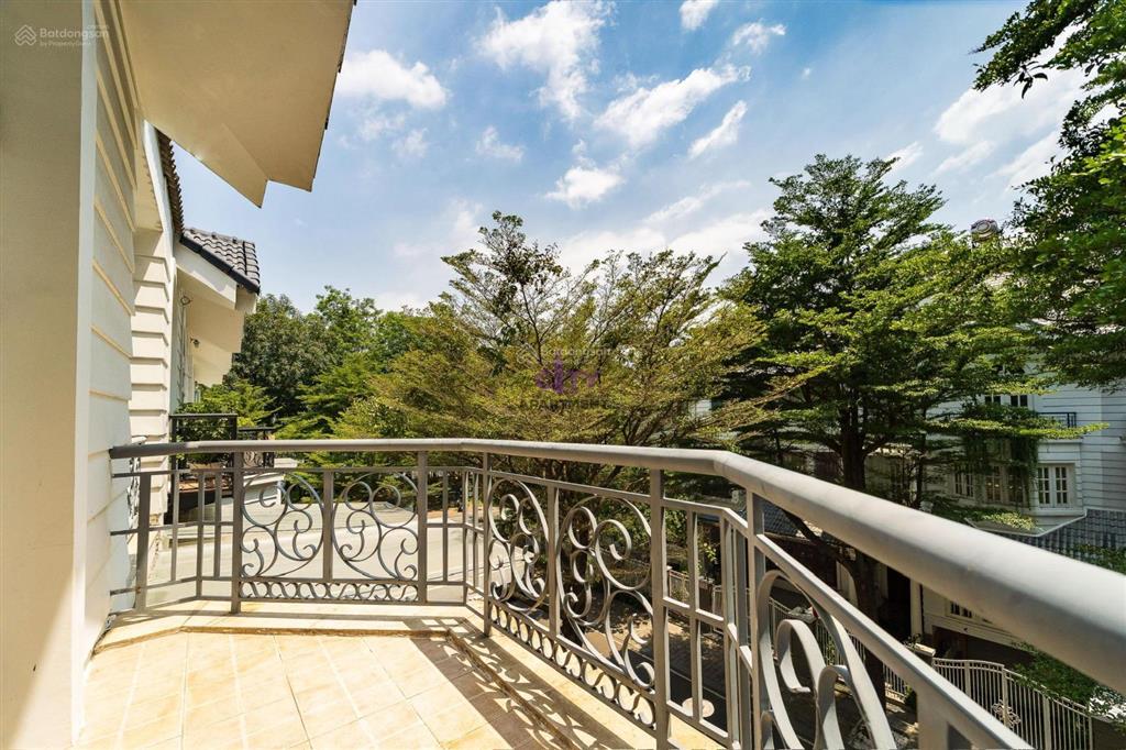Cho thuê biệt thự saigon pearl ven sông đường d8 | không gian sống đẳng cấp giữa lòng thành phố