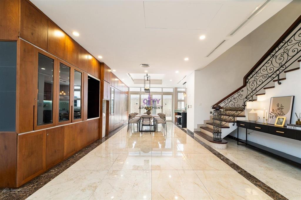 Cho thuê biệt thự saigon pearl ven sông đường d8 | không gian sống đẳng cấp giữa lòng thành phố