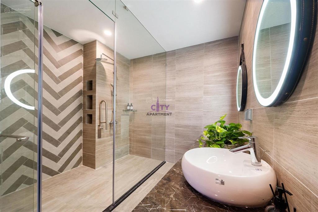Cho thuê biệt thự saigon pearl ven sông đường d8 | không gian sống đẳng cấp giữa lòng thành phố