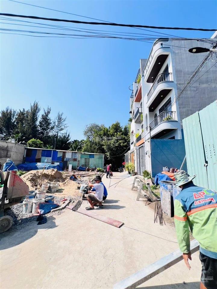 Hàng giá tốt! bán đất phường linh đông 66m2 (4.35x15)  khu dân trí hxh giá tốt 4tỷ8