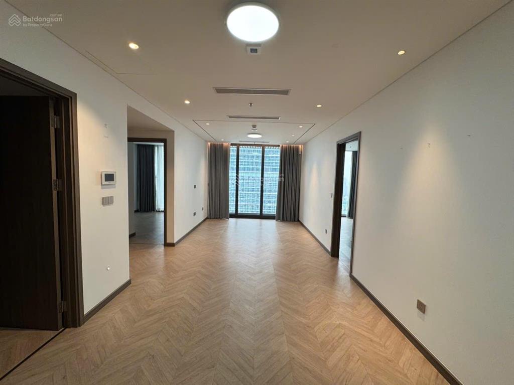 Chủ cần tiền bán nhanh căn 122m2 toà n01t6 view 2 toà khách sạn shilla giá rẻ!  0973 032 ***