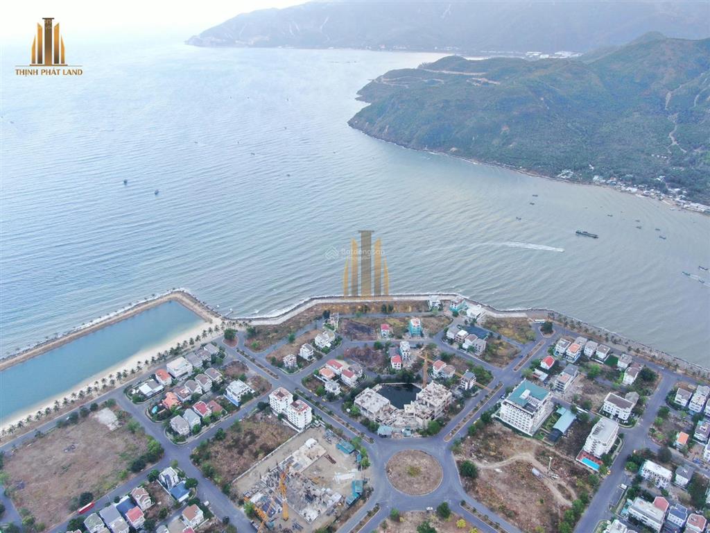 Bán gấp biệt thự 180m², giá tốt chỉ 25 tỷ
