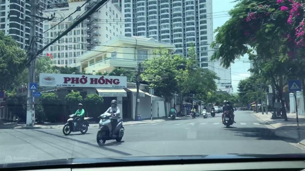 Bán nhà mặt phố hồng bàng, 235 triệu/ m2, 114,7 m2, tân tiến, nha trang