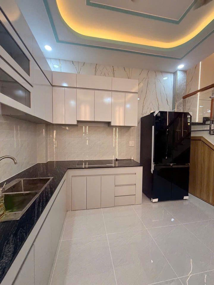 Nhà 4 tầng 52m2 chỉ 5.5 tỷ Hẻm xe hơi Tam Bình Thủ Đức