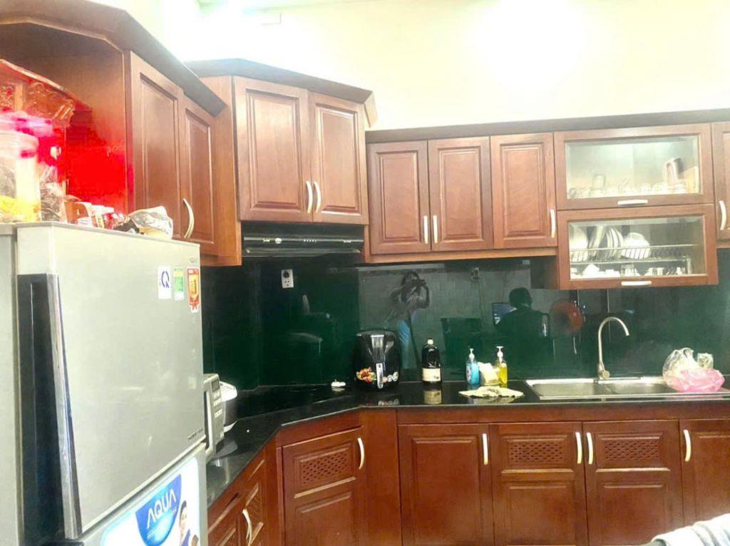 Khách sạn 4 tầng 50m2 chỉ 6 tỷ, hẻm xe hơi Lã Xuân Oai quận 9