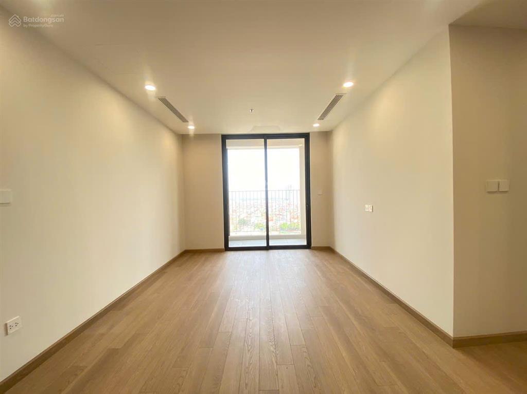 Chính chủ cho thuê 95m² 3pn tại chung cư the charm an hưng, giá 12 triệu